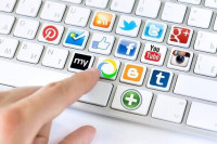 Wpływ aktywności społecznościowej na promocję serwisu internetowego